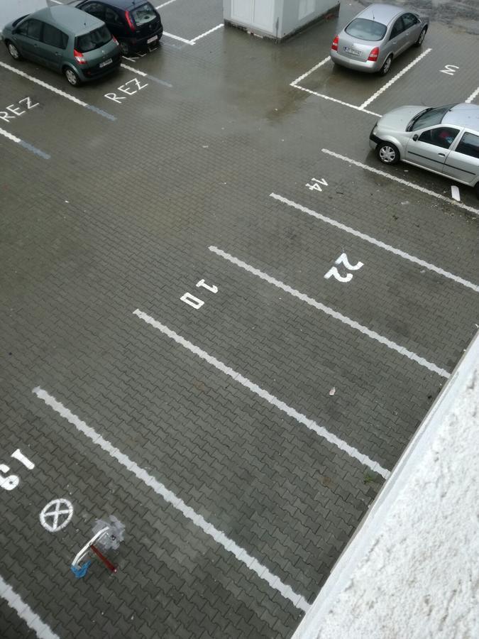 White Luxury Apartment Nagyszeben Kültér fotó