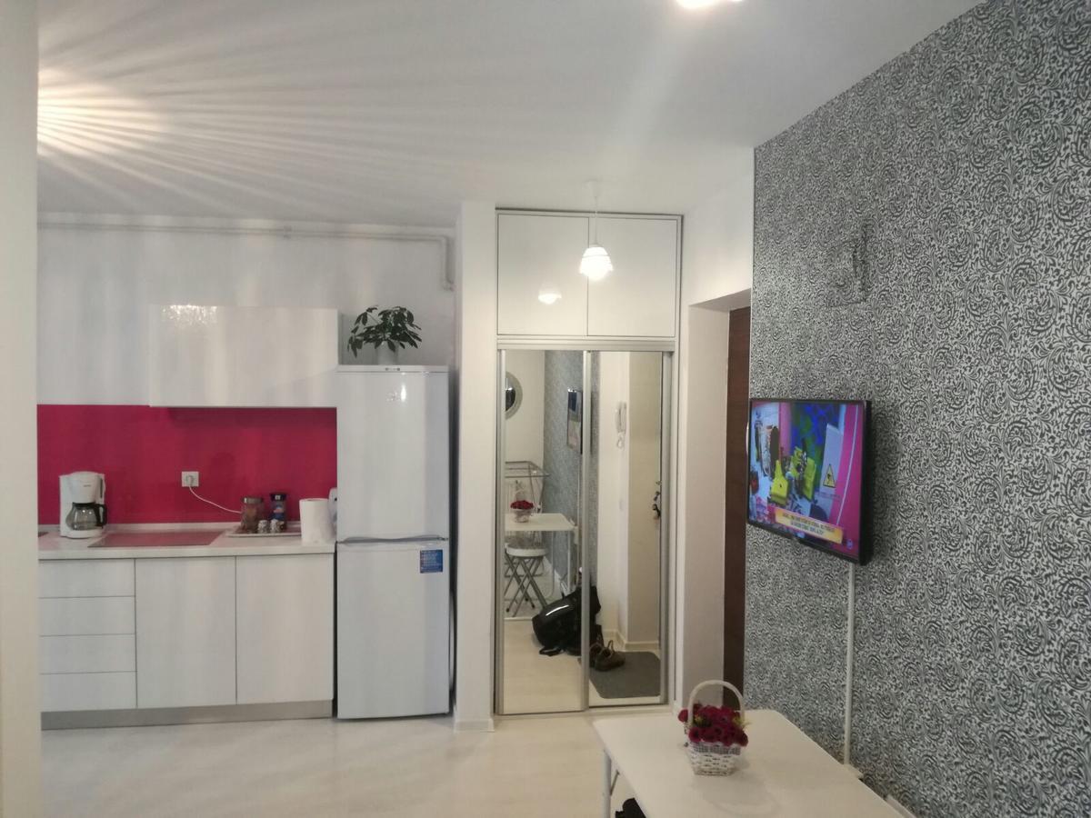 White Luxury Apartment Nagyszeben Kültér fotó